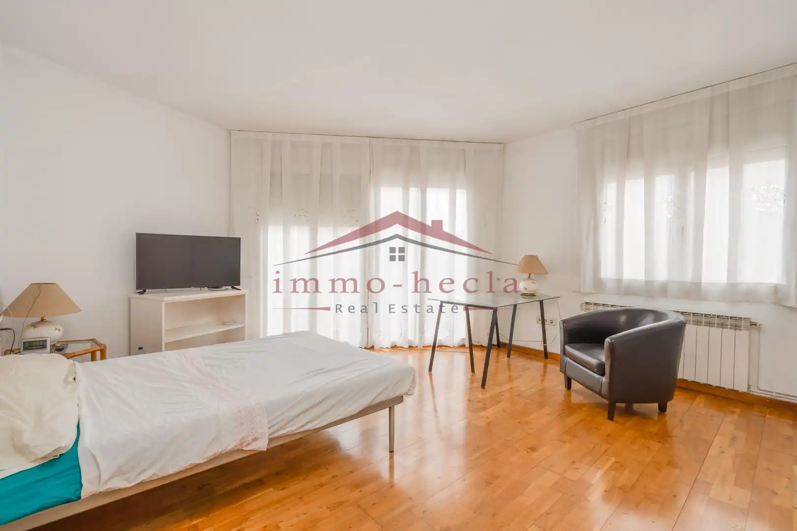 Schlafzimmer von Einfamilien-Reihenhaus zum Verkauf in Vilanova del Camí mit Heizung, Terrasse und Abstellraum