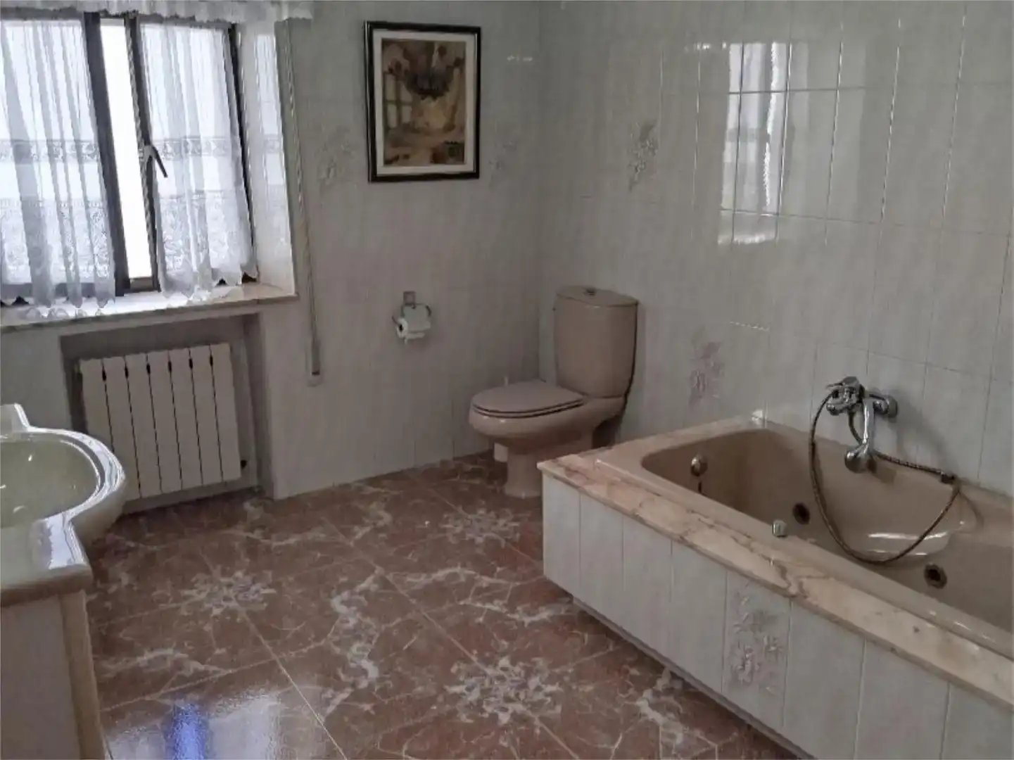 Bany de Casa adosada en venda en Los Corrales de Buelna  amb Balcó
