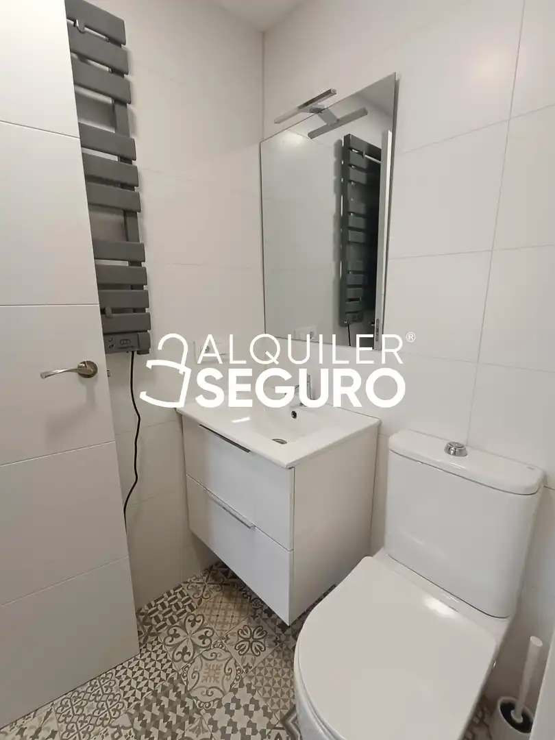 Baño de Piso de alquiler en Aranjuez con Aire acondicionado, Calefacción y Terraza