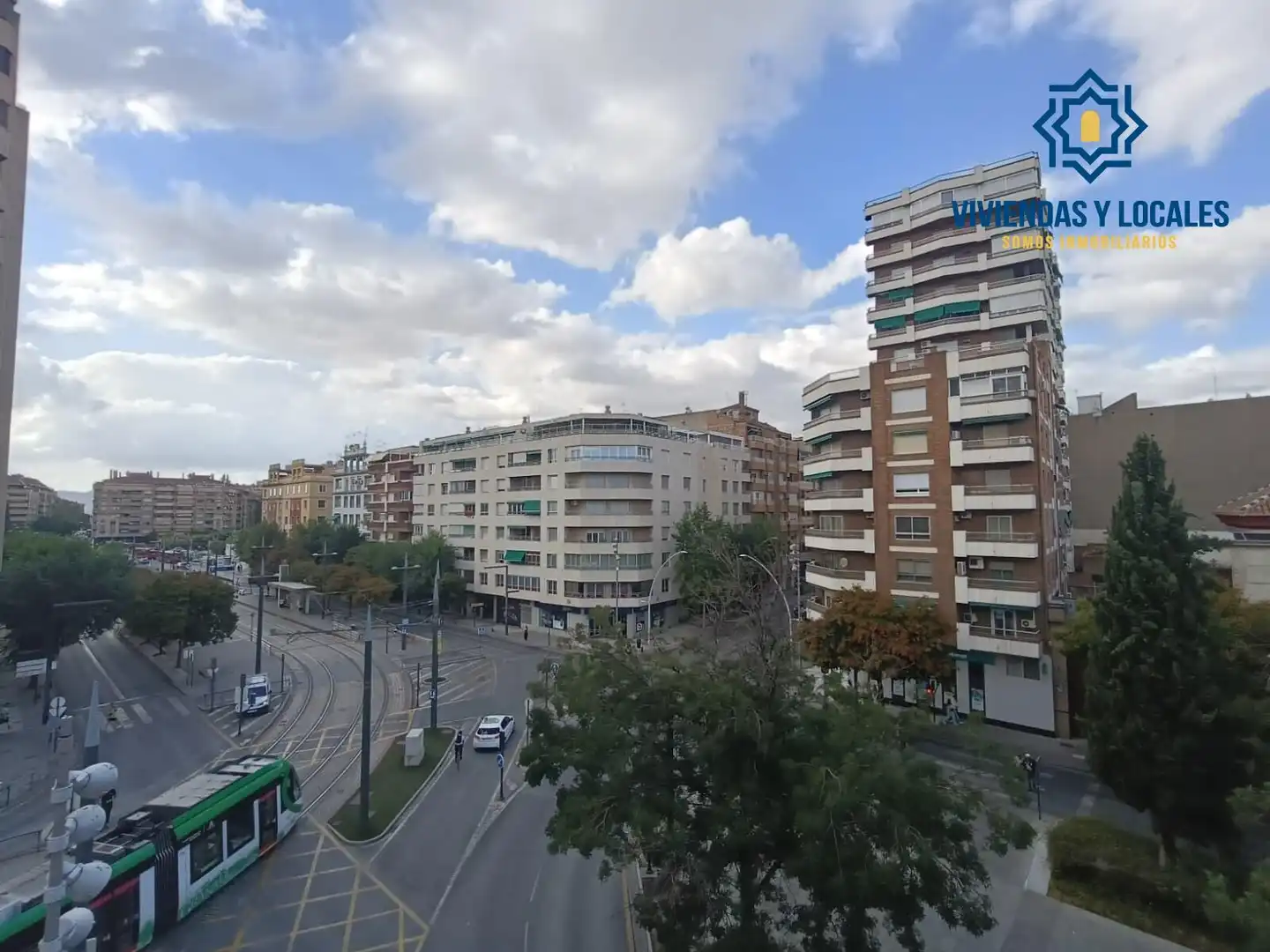 Vista exterior de Piso de alquiler en Granada con Aire acondicionado, Calefacción y Terraza