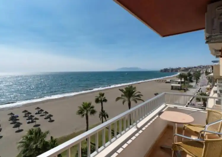 Inmuebles singulares con ascensor en venta en Avenida del Mediterráneo 148, imagen 5