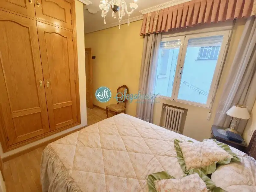 Dormitori de Pis en venda en Segovia amb Aire condicionat, Calefacció i Parquet