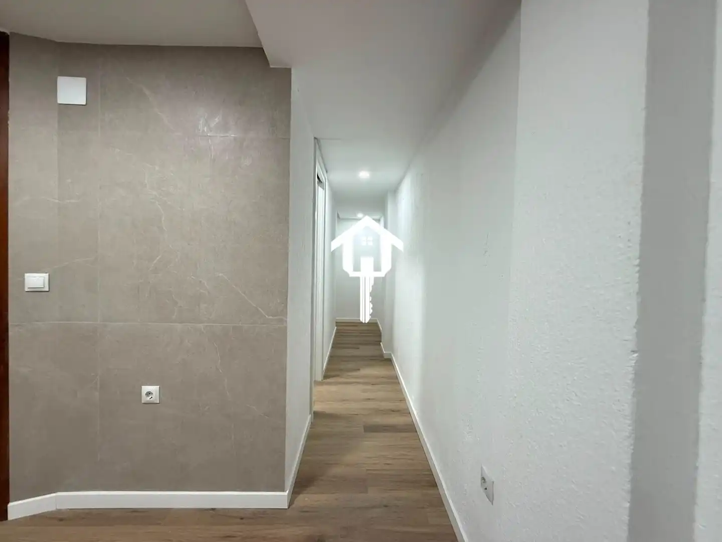 Flat with terrace for sale in Calle TAQUIGRAFO MARTI, imagen 25