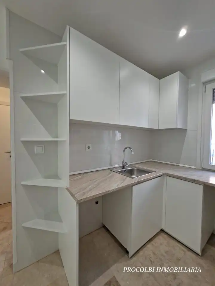 Cuina de Planta baixa en venda en Madrid amb Aire condicionat i Calefacció