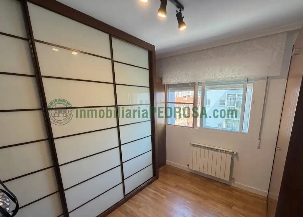 Flat for rent in Avenida MARIA VICTORIA MORENO, Zona Fernández Ladreda