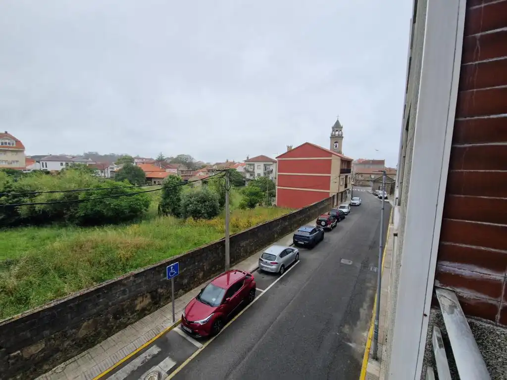 Vista exterior de Piso en venta en Vilanova de Arousa con Parquet, Amueblado y Balcón