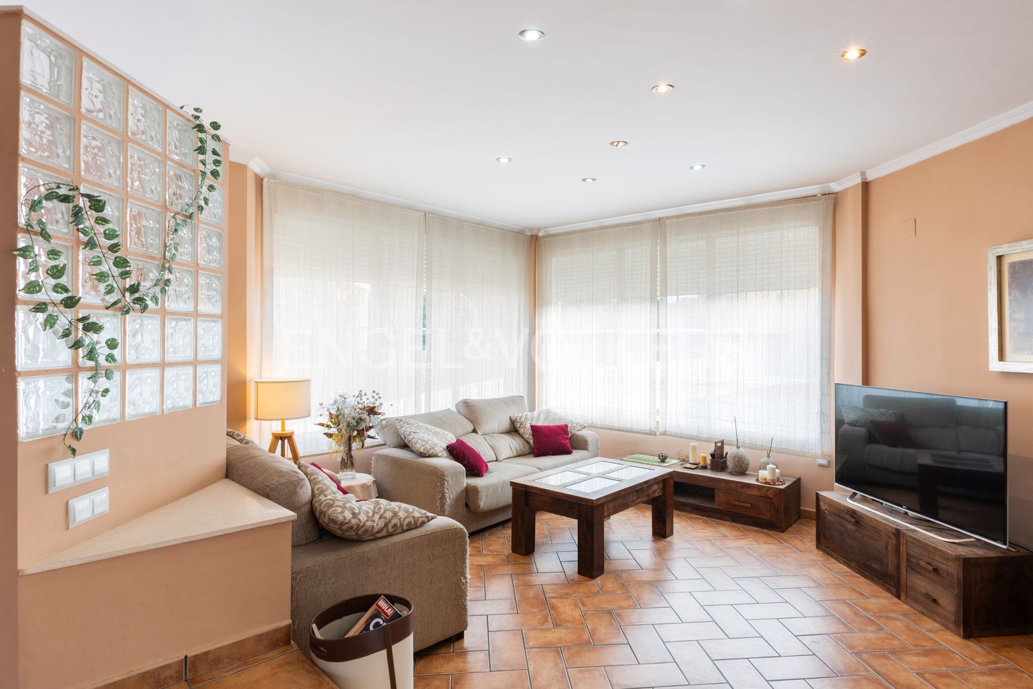 Living room of House or chalet for sale in Godelleta  with Air Conditioner, Heating and Private garden