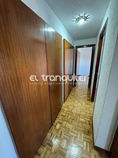 Dormitori de Àtic de lloguer en Madrid amb Aire condicionat, Parquet i Terrassa