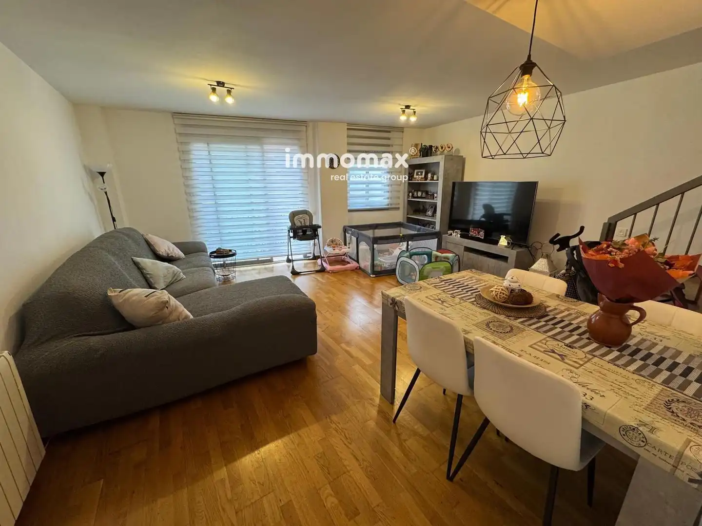 Living room of Duplexes for sale in Sant Boi de Llobregat  with Air Conditioner and Terrace
