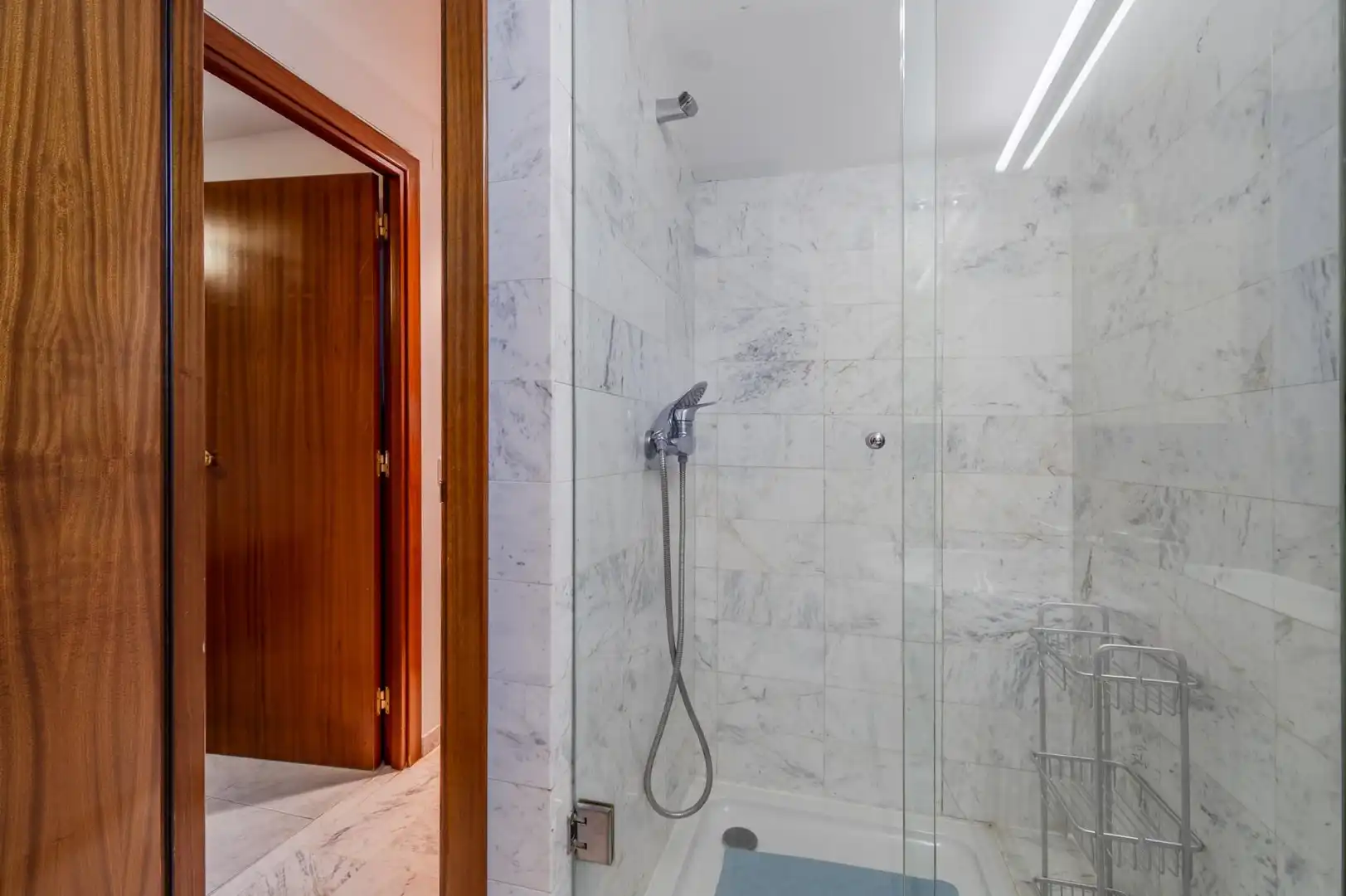 Bathroom of Duplexes for sale in Girona  with Heating and Balcony