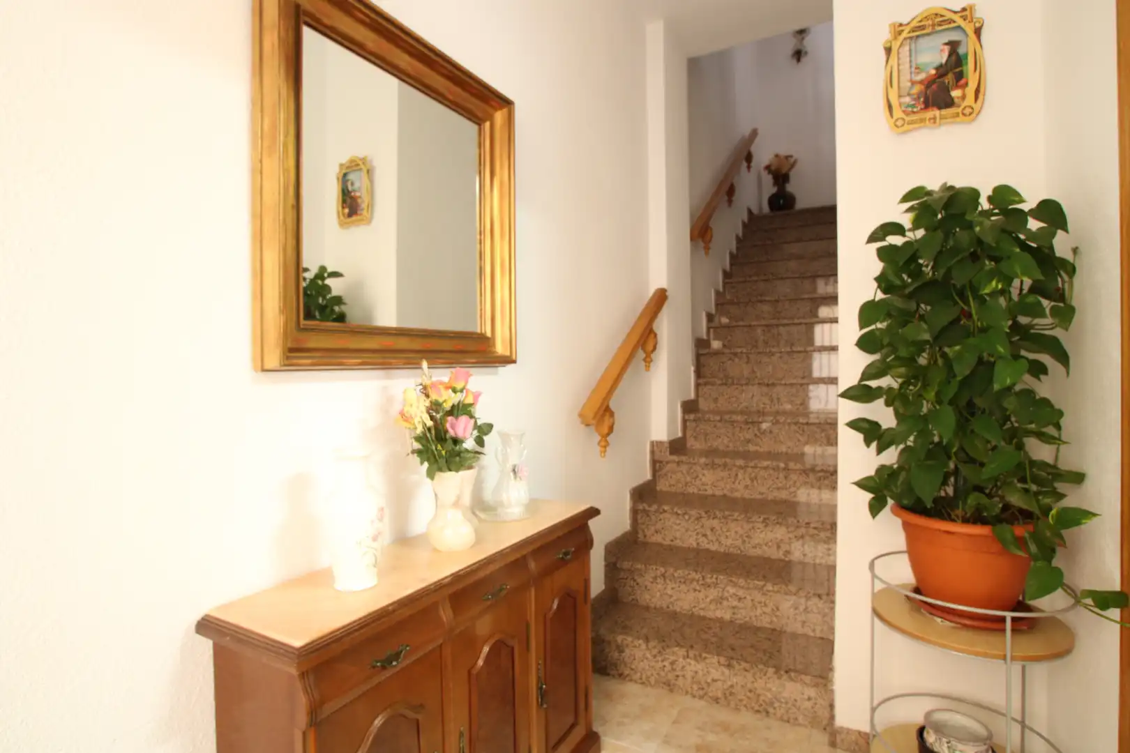 House with balcony for sale in Nucli Urbà, imagen 2