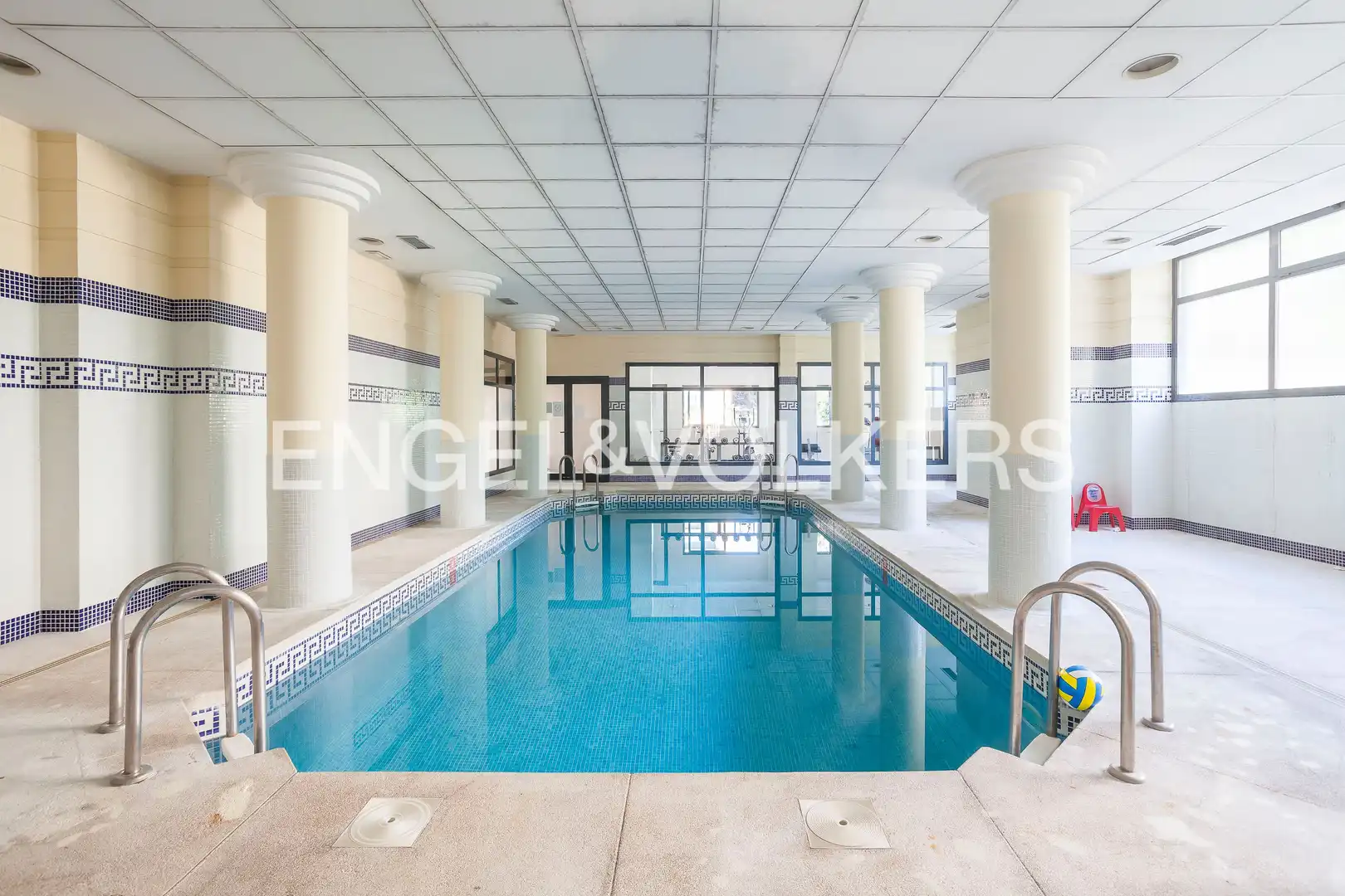 Schwimmbecken von Wohnung zum Verkauf in Madrid mit Heizung und Abstellraum
