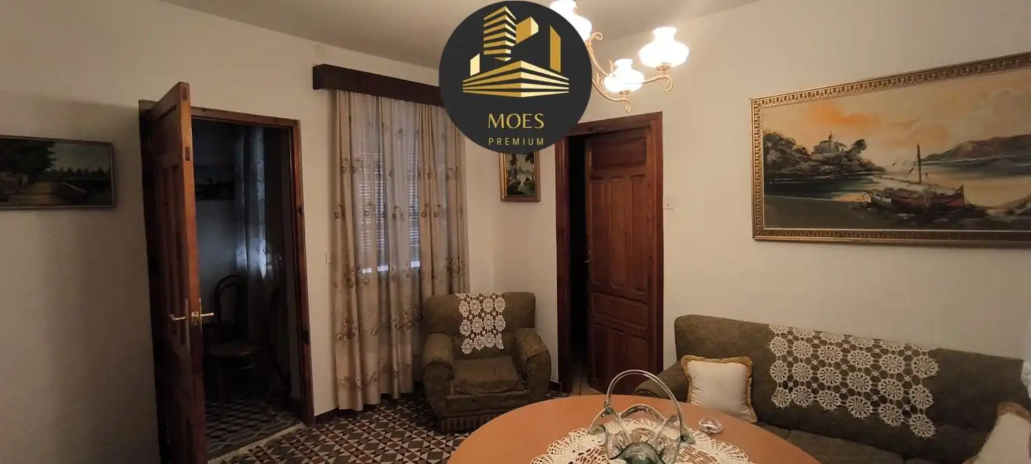 Sala de estar de Casa o chalet en venta en Úbeda con Terraza, Trastero y Balcón