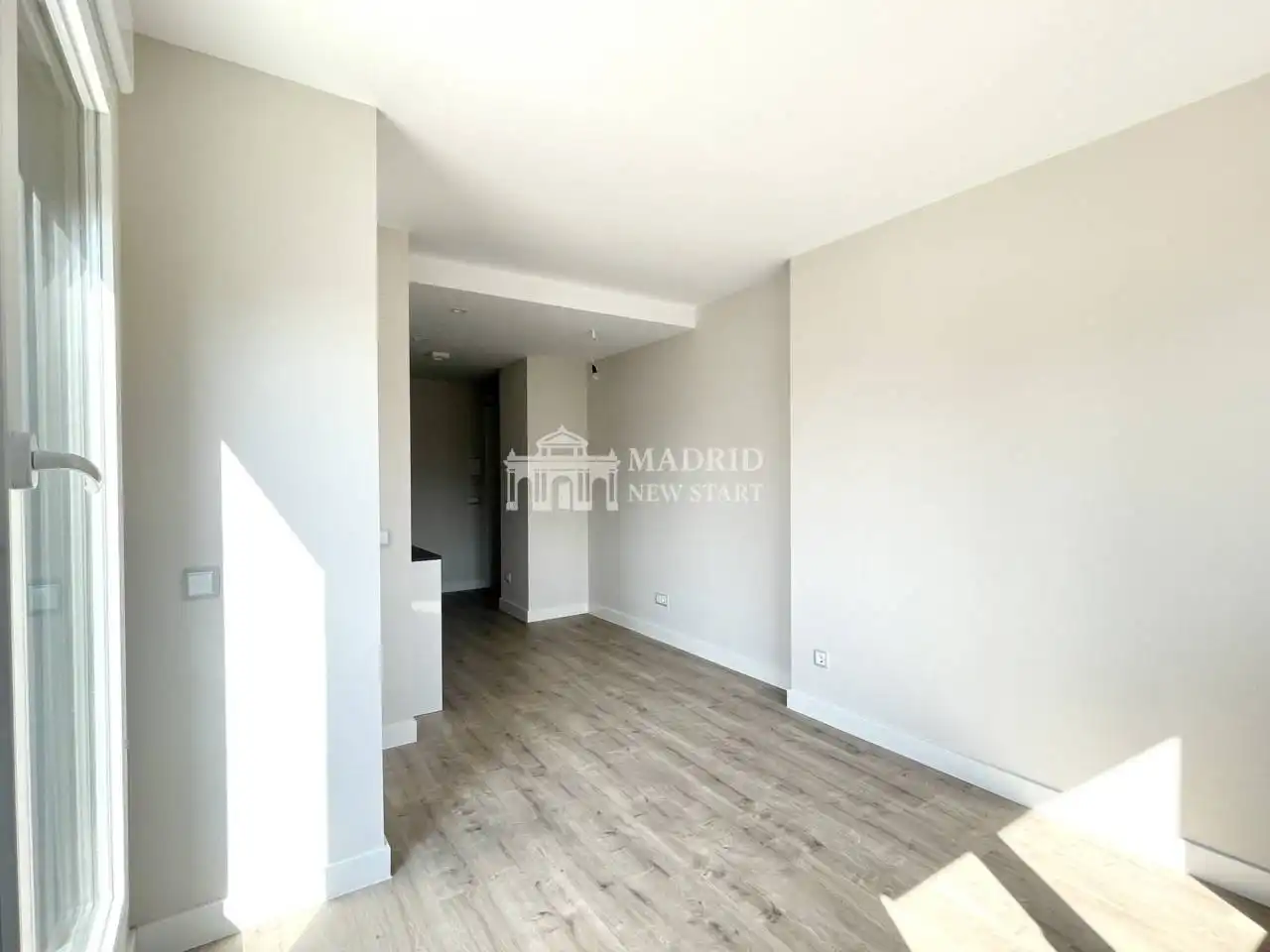 Habitación de Ático de alquiler en Madrid con Aire acondicionado, Calefacción y Terraza