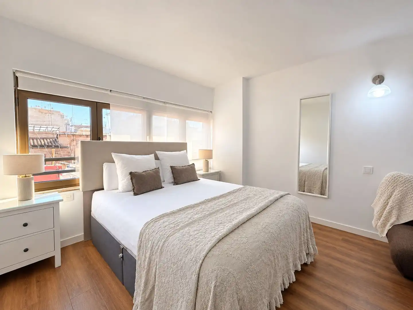 Schlafzimmer von Wohnung zum Verkauf in Valencia mit Klimaanlage, Parkett und Alarm