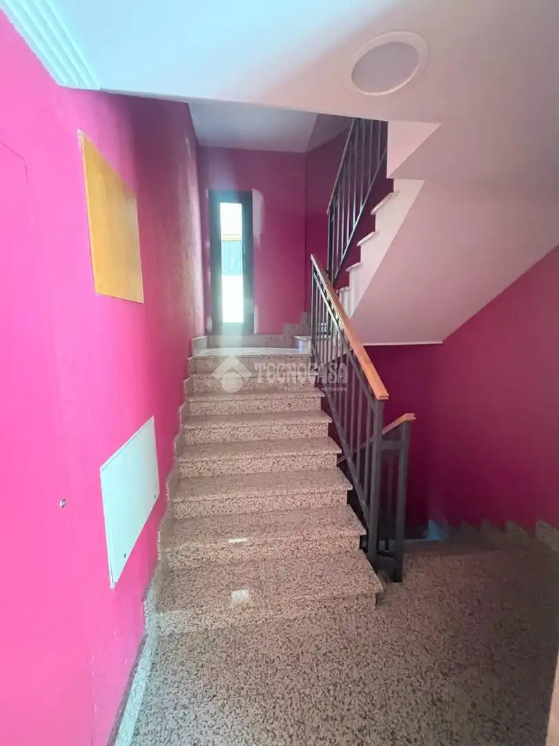 Wohnung zum Verkauf in Talavera de la Reina mit Klimaanlage, Heizung und Terrasse