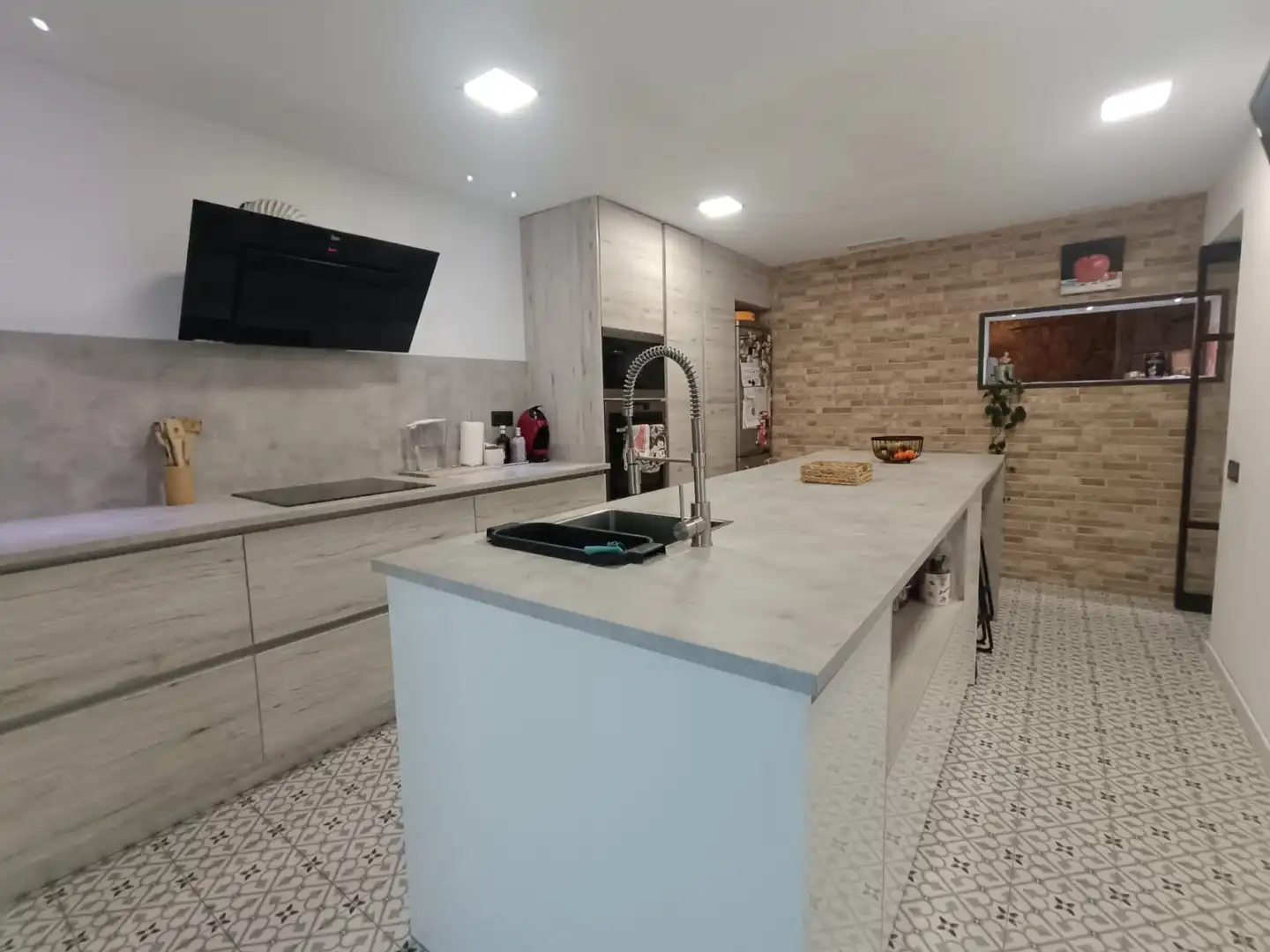 Cuina de Casa adosada en venda en Castellar del Vallès amb Aire condicionat, Calefacció i Jardí privat