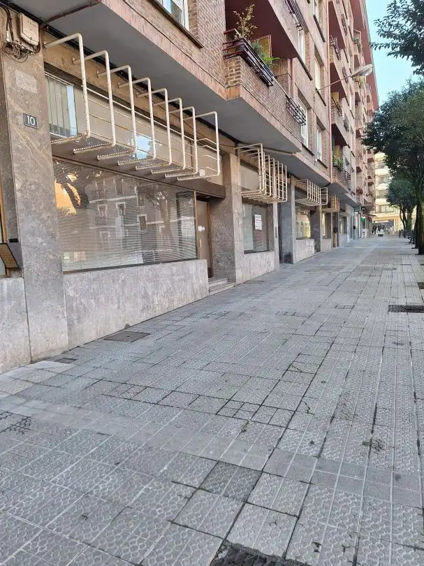 Local comercial de lloguer a Durango, imagen 2