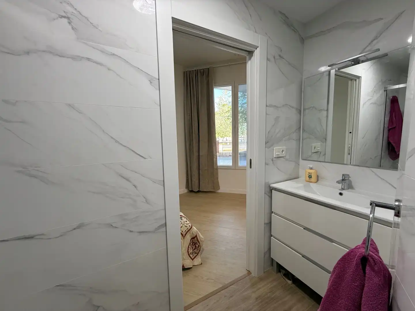 Baño de Apartamento en venta en Granada con Aire acondicionado, Calefacción y Amueblado