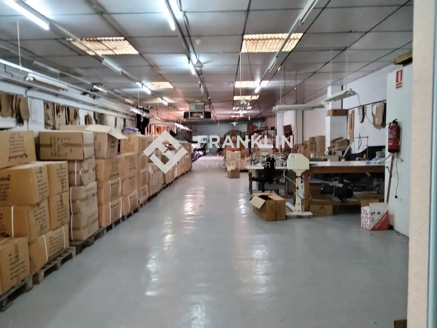 Nau industrial en venda en Pineda de Mar amb Alarma
