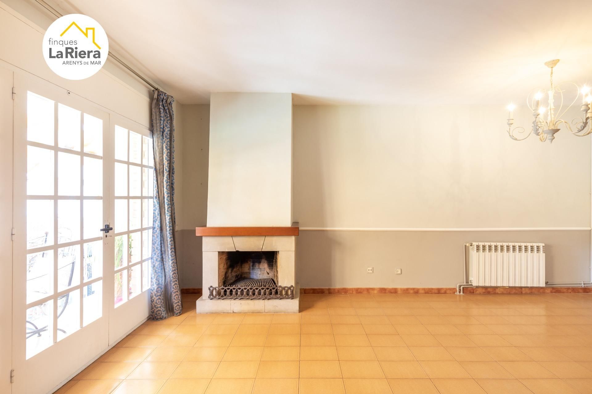 Living room of House or chalet for sale in Arenys de Mar  with Heating, Terrace and Storage room