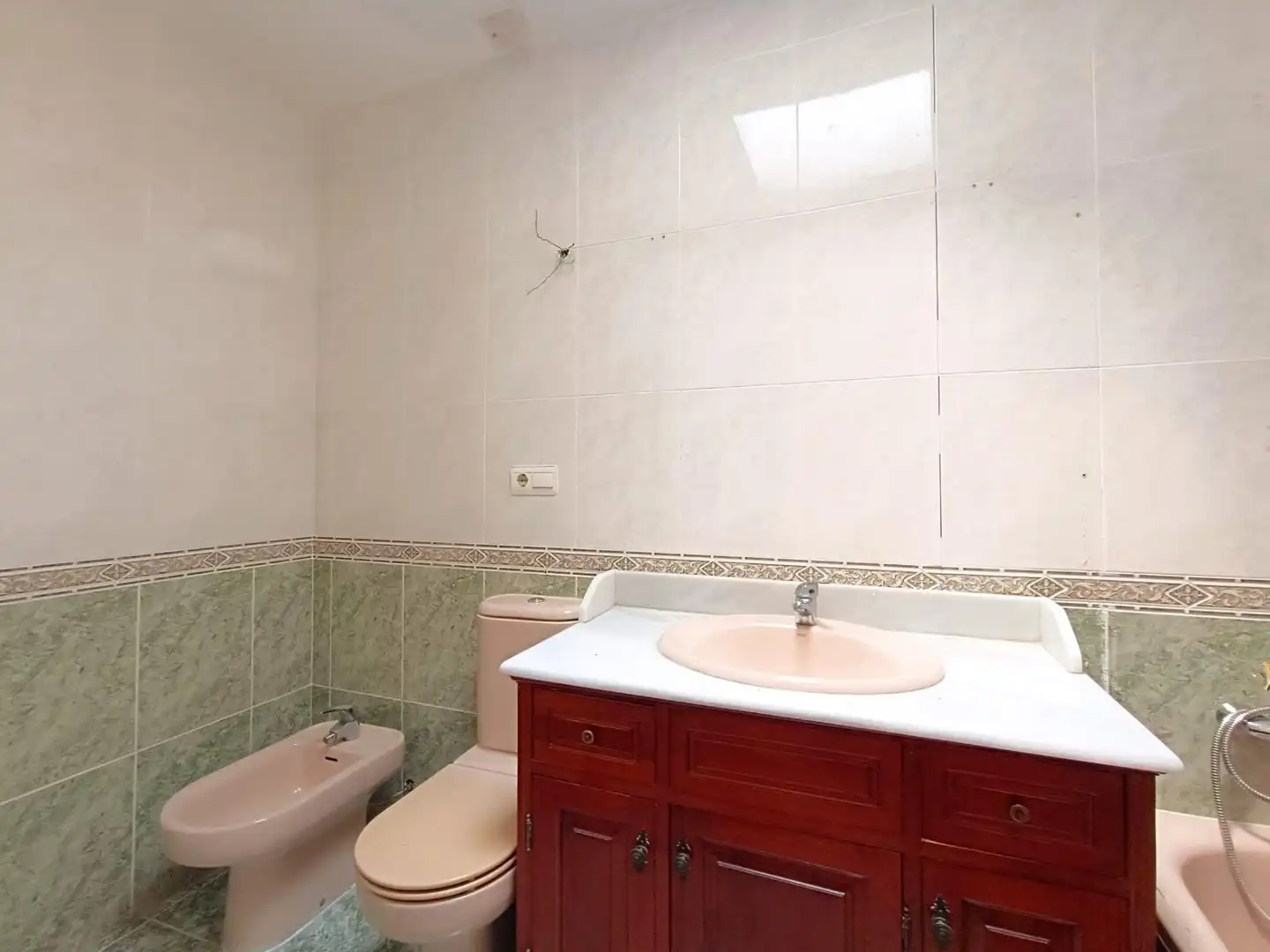 Bany de Casa o xalet en venda en Roquetas de Mar amb Terrassa, Balcó i Piscina comunitària
