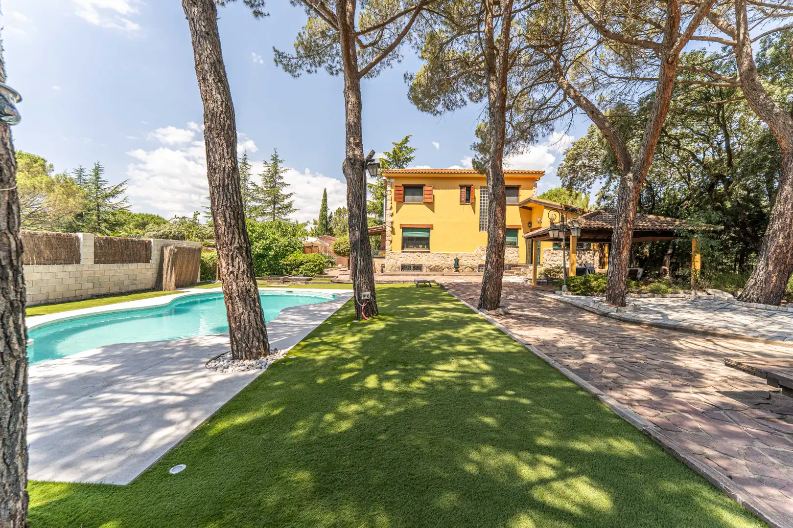 Jardí de Casa o xalet en venda en Alpedrete amb Calefacció, Jardí privat i Terrassa