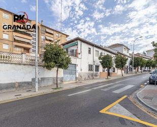 Exterior view of Single-family semi-detached for sale in  Granada Capital  with Air Conditioner and Terrace