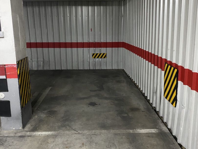 Parking of Garage to rent in León Capital 