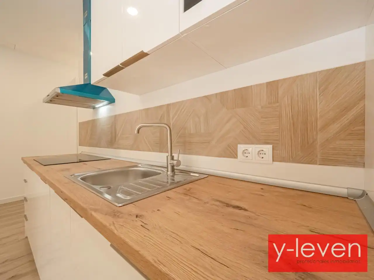 Cocina de Planta baja en venta en Málaga con Aire acondicionado, Calefacción y Piscina comunitaria