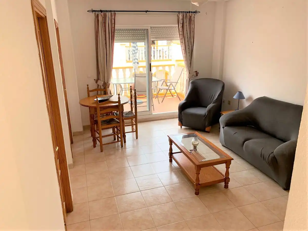 Sala de estar de Apartamento de alquiler en Orihuela con Terraza y Piscina comunitaria