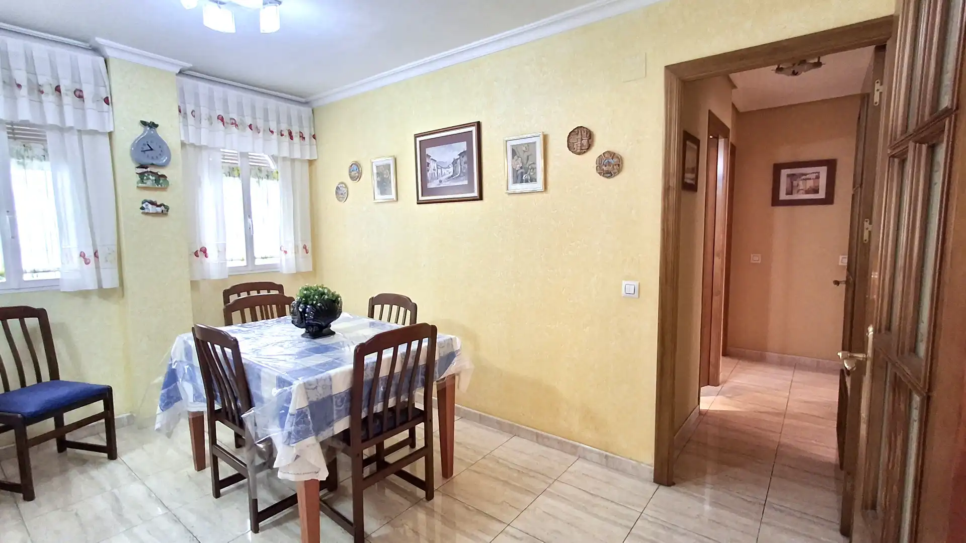 Comedor de Piso en venta en Mairena del Aljarafe con Aire acondicionado y Trastero