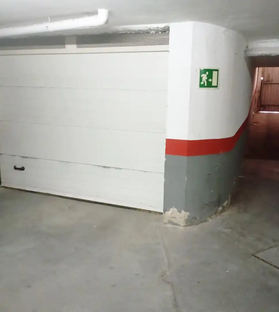 Aparcament de Casa adosada en venda en Ciempozuelos amb Aire condicionat, Calefacció i Terrassa