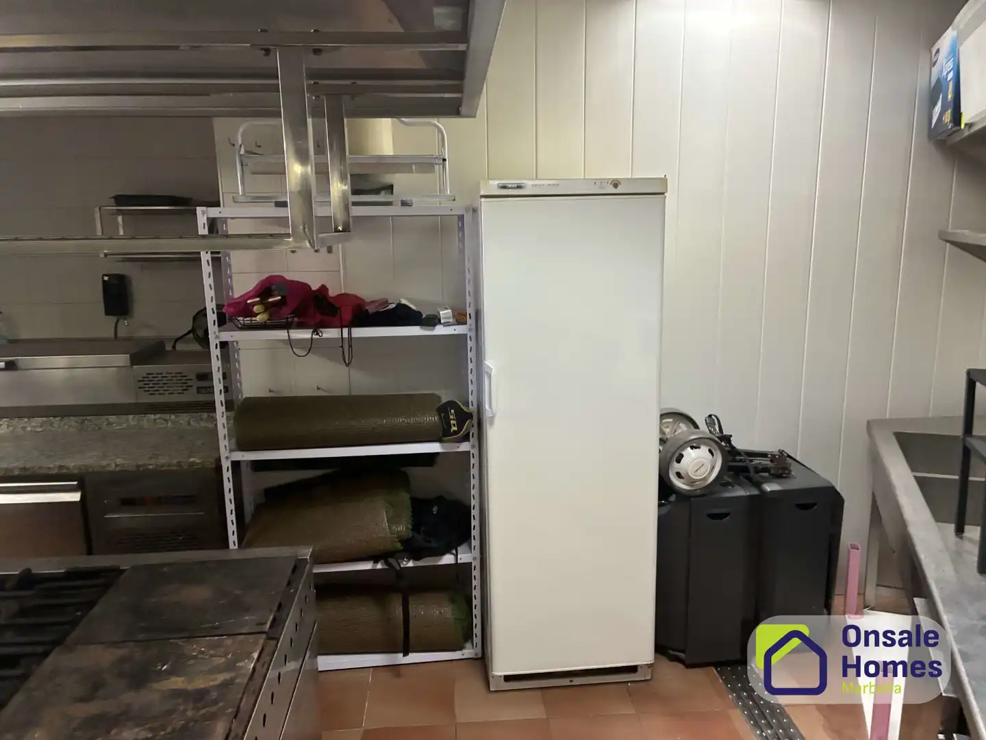 Cocina de Local en venta en Mijas con Terraza