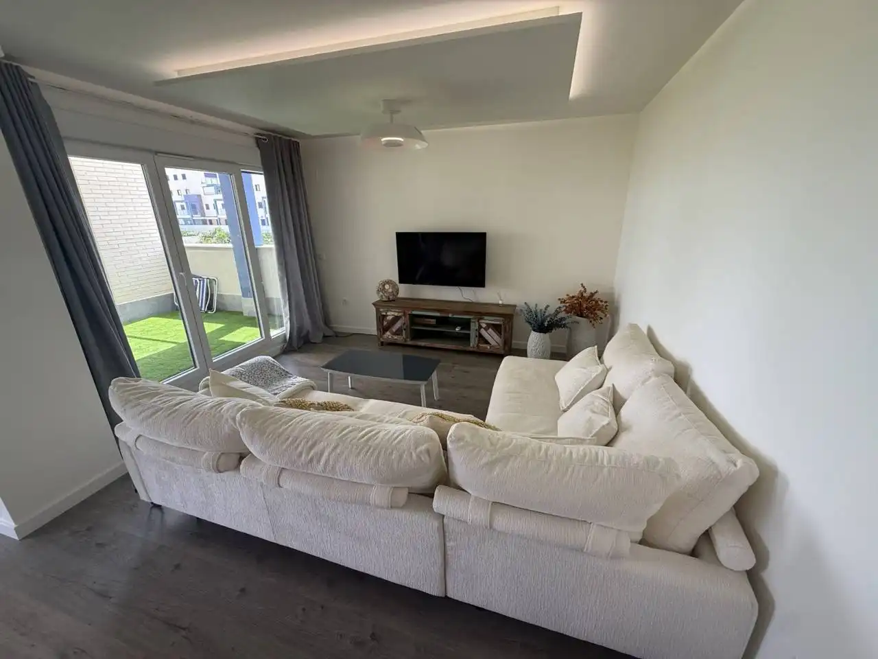 Wohnzimmer von Dachboden zur Miete in Almuñécar mit Klimaanlage, Terrasse und Möbliert