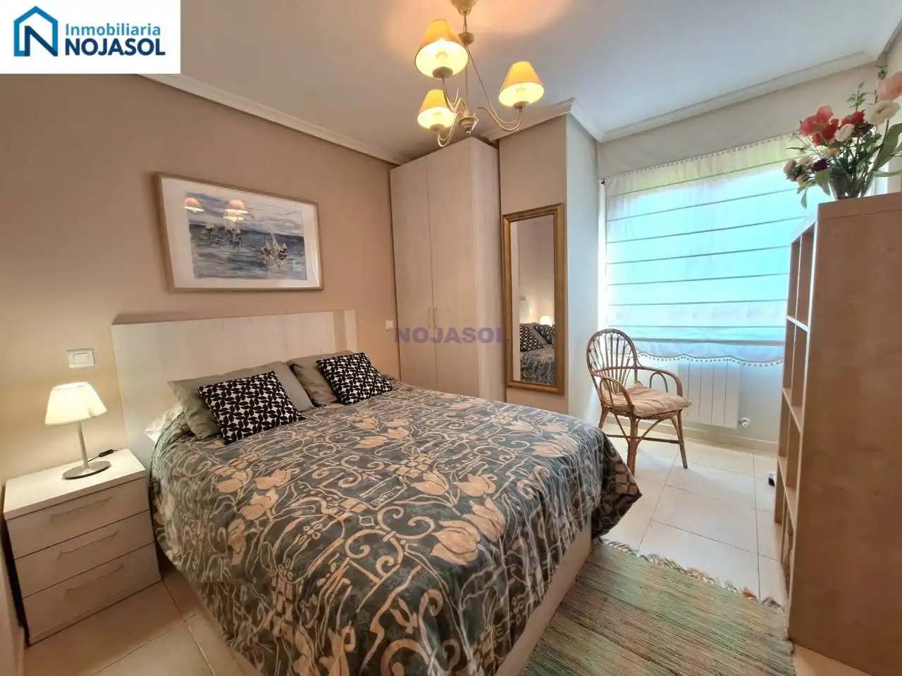 Appartement compact avec piscine à louer à Avenida Ris 32