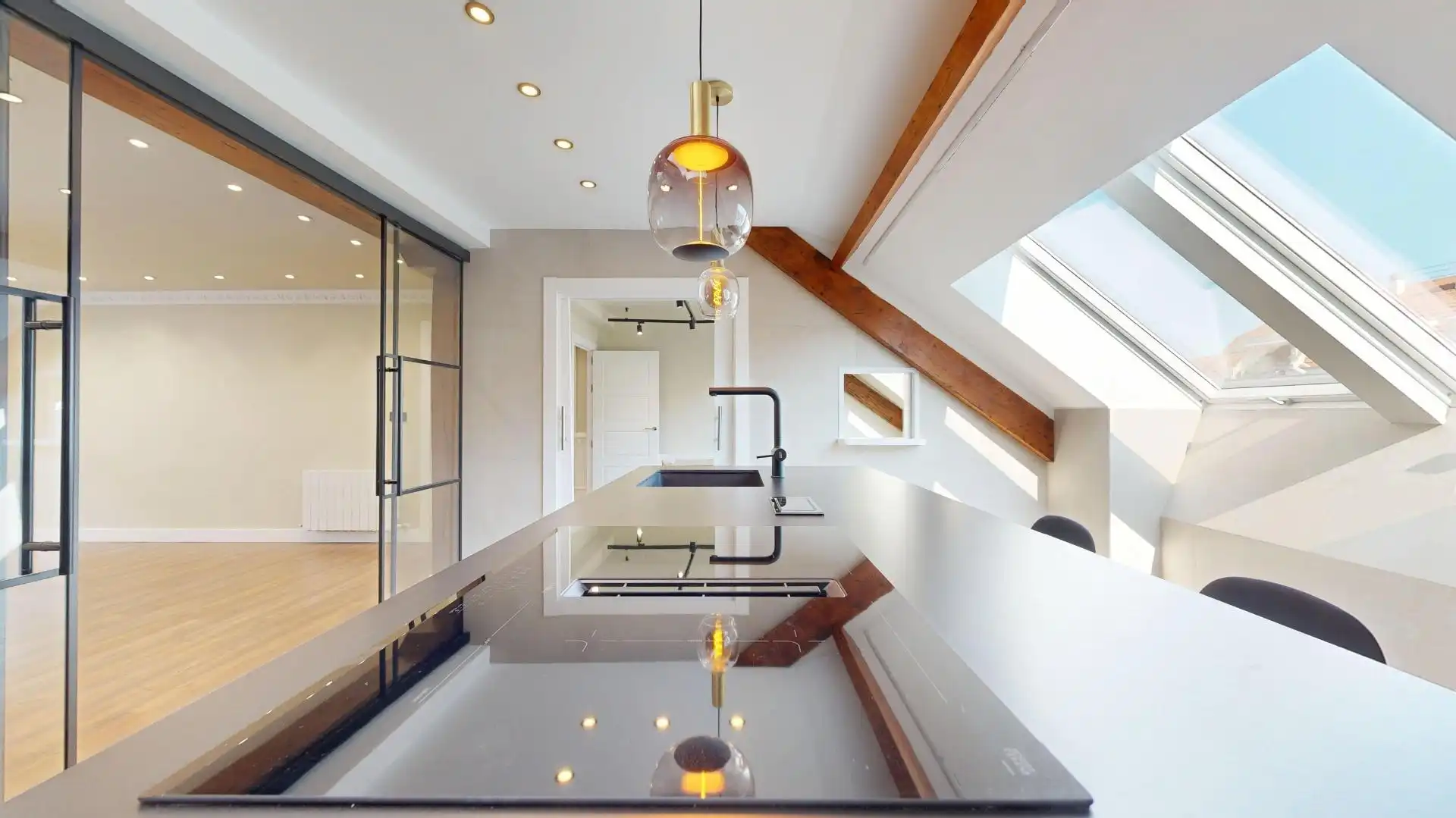 Kitchen of Flat for sale in Bilbao   with Heating and Alarm