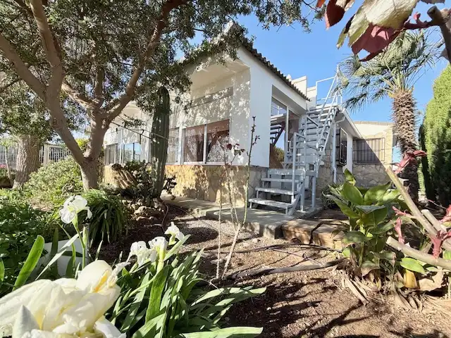 Vista exterior de Finca rústica en venda en Cabanes amb Jardí privat, Terrassa i Piscina