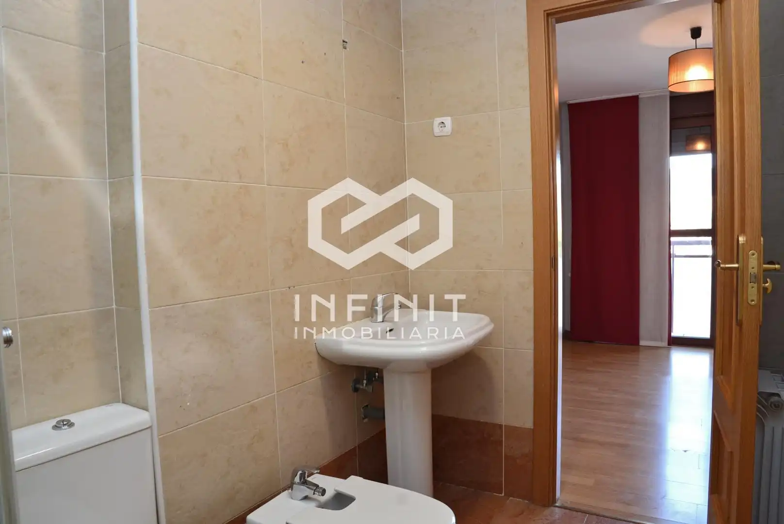 Habitación de Piso en venta en Guadalajara con Calefacción, Terraza y Trastero
