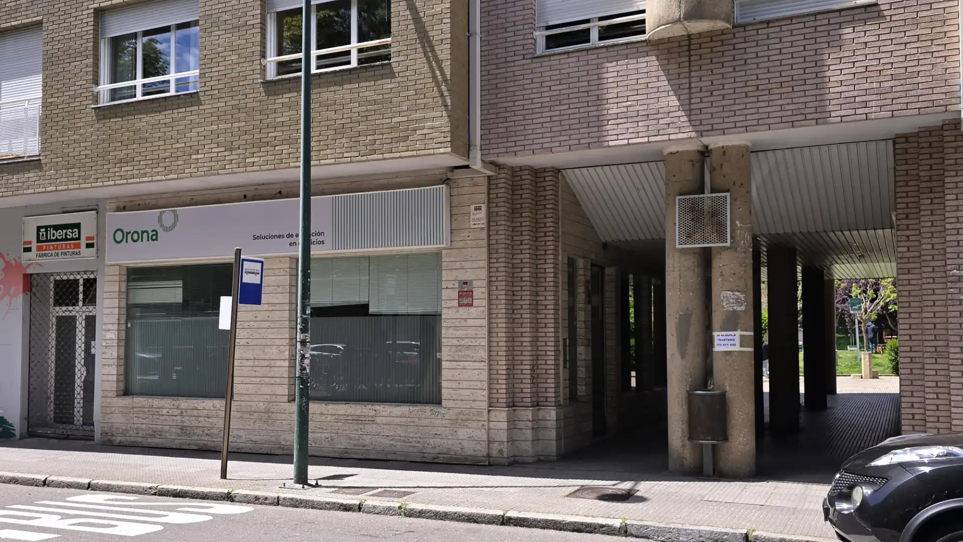 Local comercial en venda a Avenida de José Aguado 34
