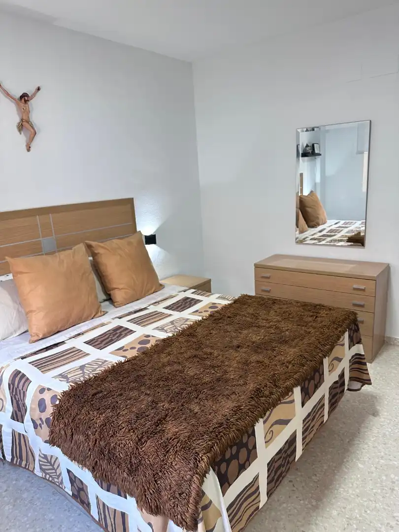 Habitación de Casa o chalet en venta en Alhaurín de la Torre con Aire acondicionado, Calefacción y Terraza