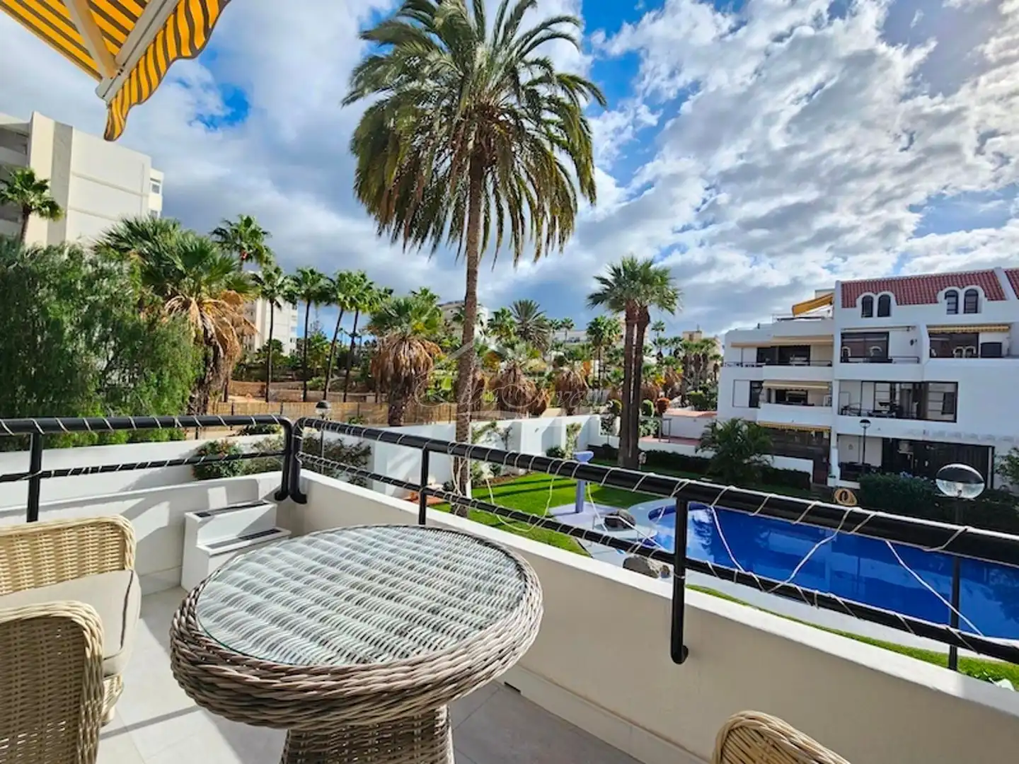 Terraza de Piso en venta en Arona con Aire acondicionado, Terraza y Piscina