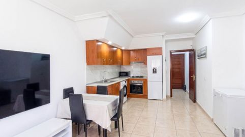Foto 2 de Apartamento en venta en San Isidro, Granadilla de Abona