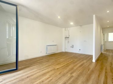 Appartamento con balcone in vendita a Calle VILA VALENCIA