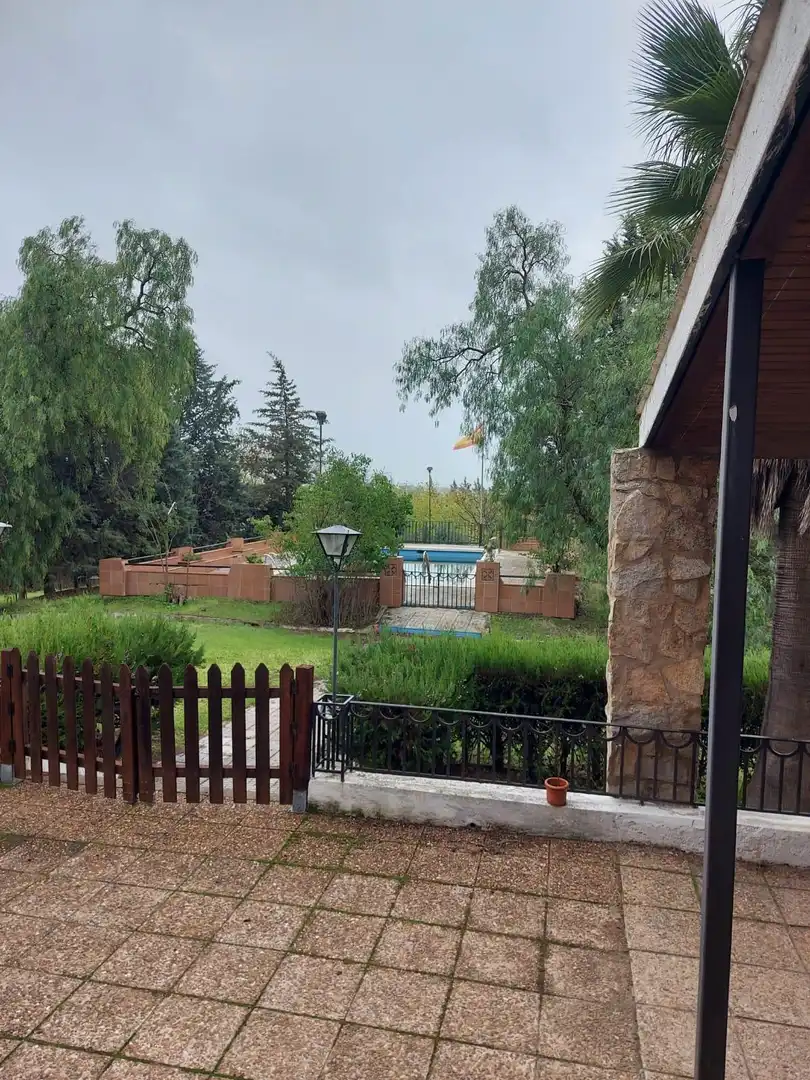 Chalet con piscina en venta en Aldea del Cano, imagen 4