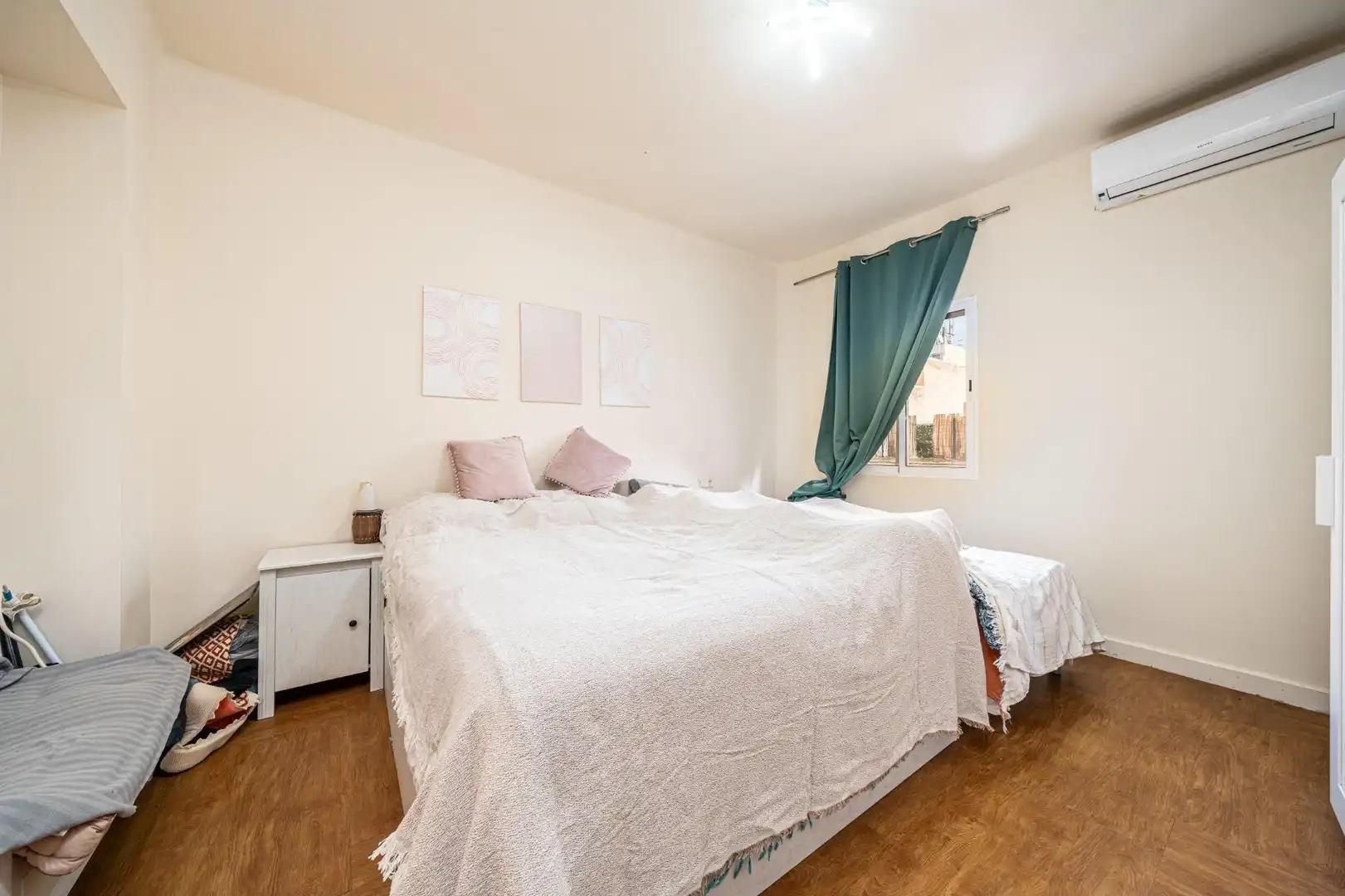 Habitación de Casa adosada en venta en  Palma de Mallorca con Aire acondicionado, Calefacción y Jardín privado