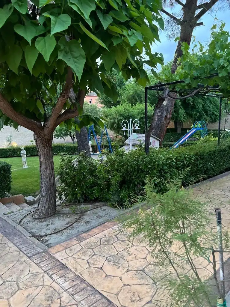 Garden of Houses for sale in Illescas  with Air Conditioner, Private garden and Parquet flooring