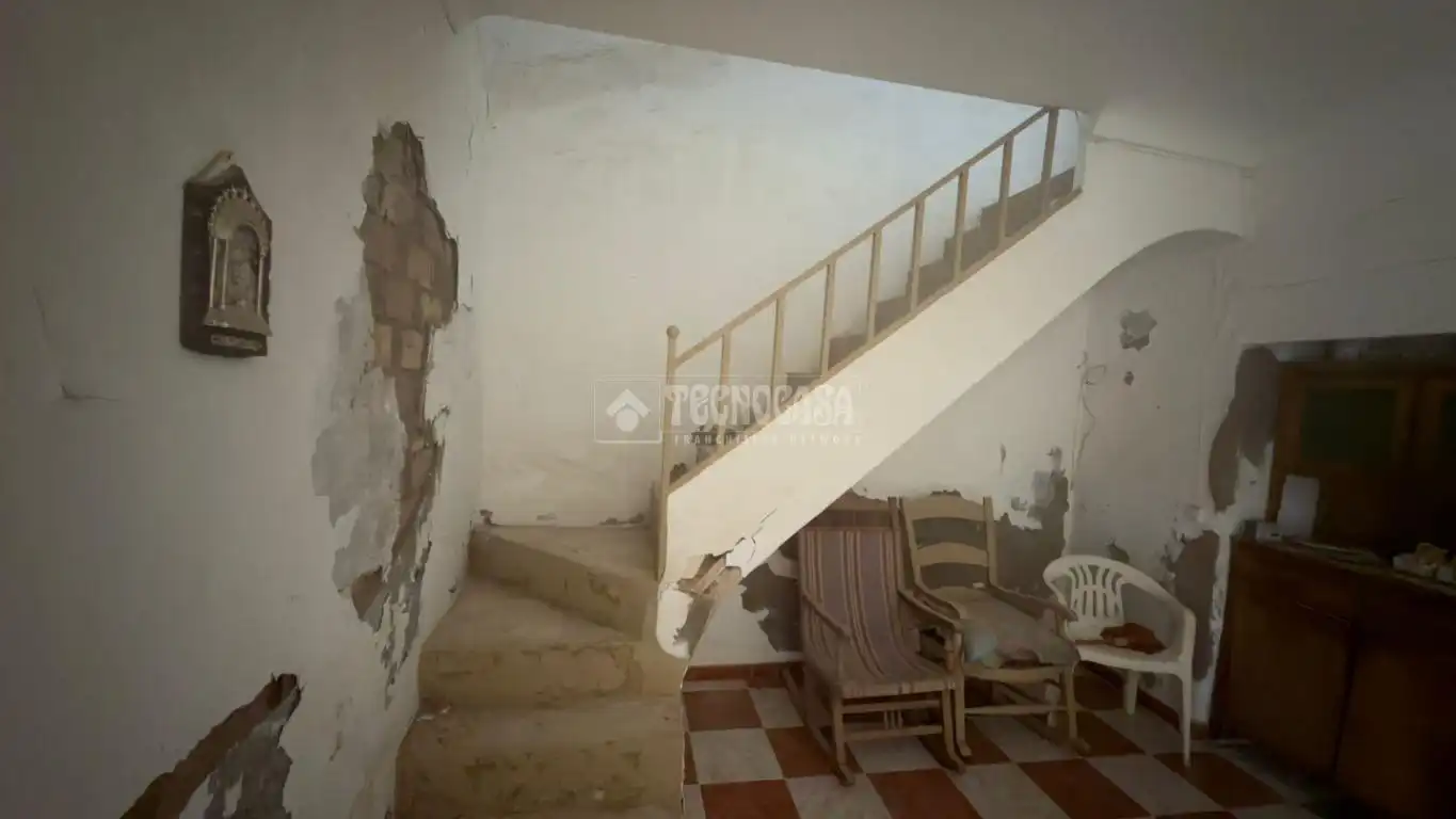 Casa o chalet en venta en La Lantejuela  con Balcón