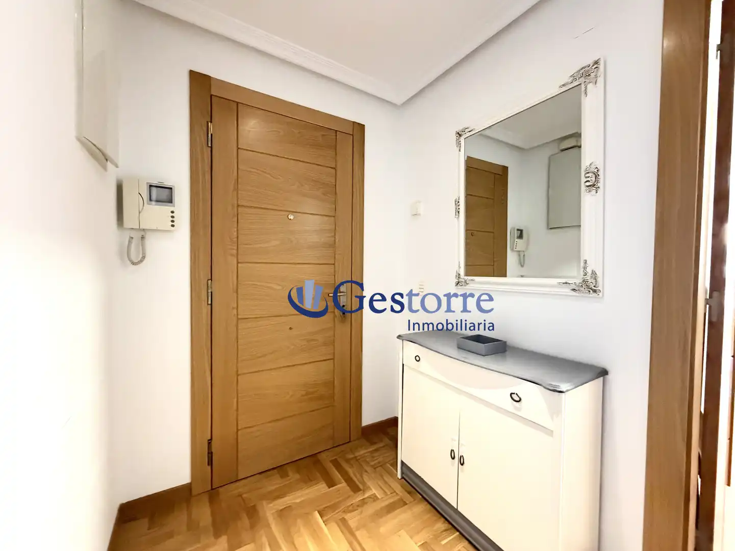 Flat for rent in Oviedo   with Heating and Furnished