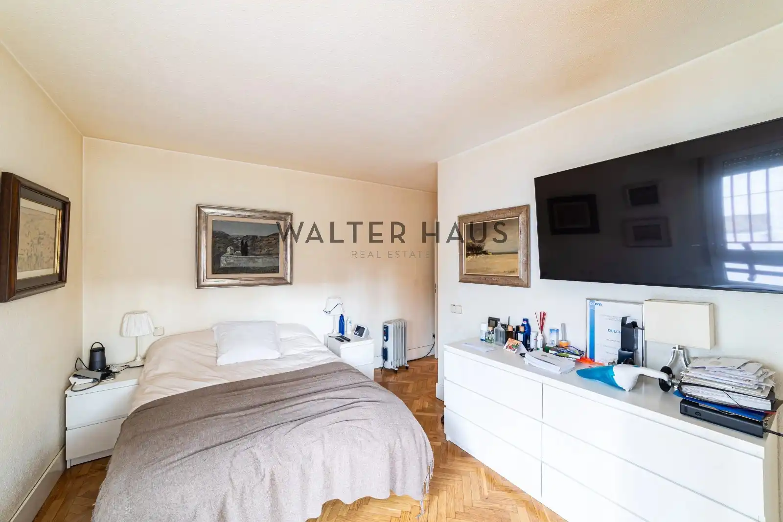 Bedroom of Flat for sale in Madrid  with Air Conditioner, Heating and Terrace
